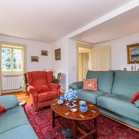 Casa Dos Castanheiros Дом отдыха Камаша