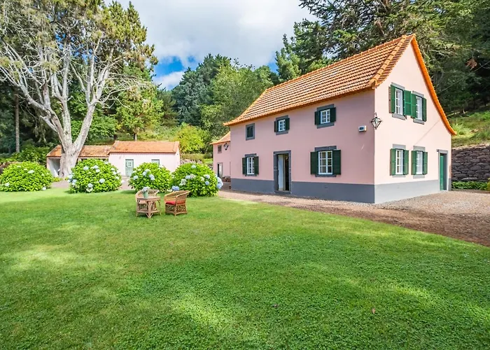 Casa Dos Castanheiros Holiday home Camacha (Madeira)