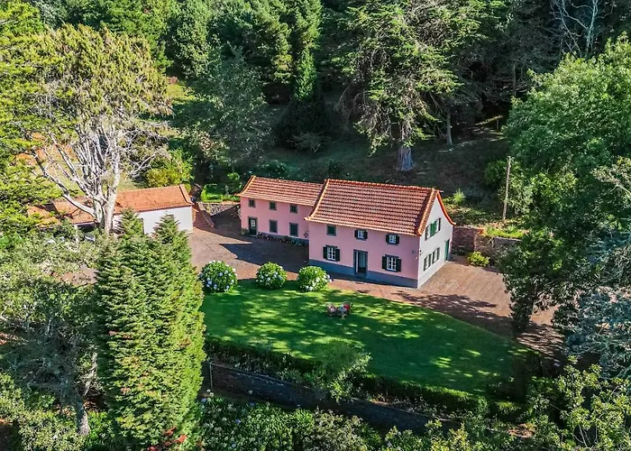 Casa Dos Castanheiros Camacha (Madeira)